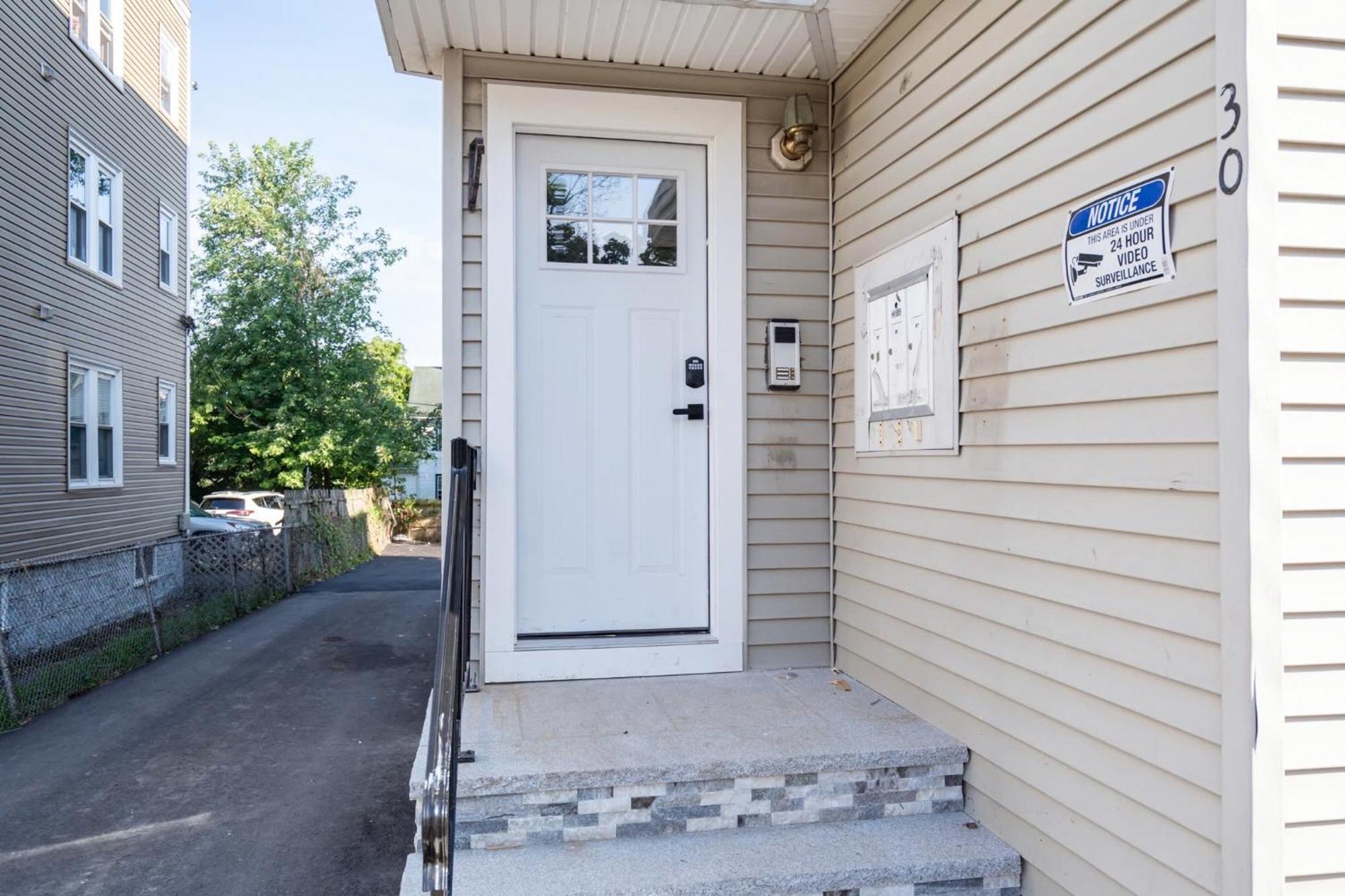 30-1 4Br Boston - Comfortable Apt Near Mbta المظهر الخارجي الصورة